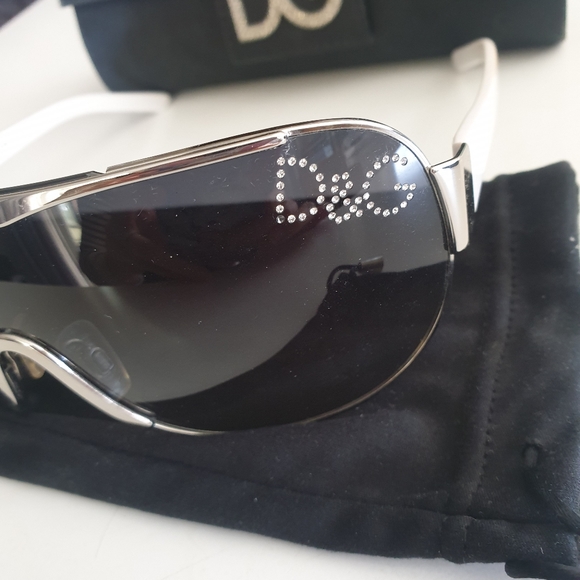 D&G Sunglasses with Gemstones come with Case - Picture 2 of 6